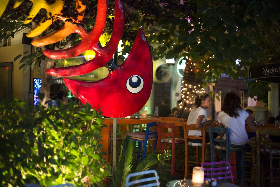 Twilight Athens Tour inc. rooftops, tastings & 3 drinks - Pace, comfort, and safety: what to expect during 3.5 hours