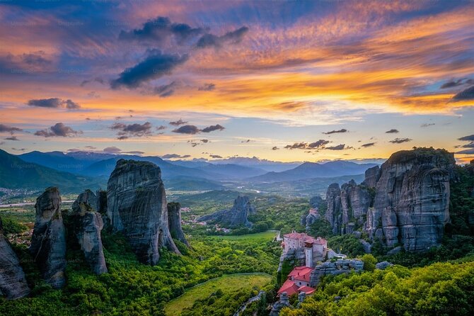 Visit Delphi & Meteora Monasteries Luxury Private Tour FromAthens - Arachova and Mount Parnassus: a scenic break before the ruins