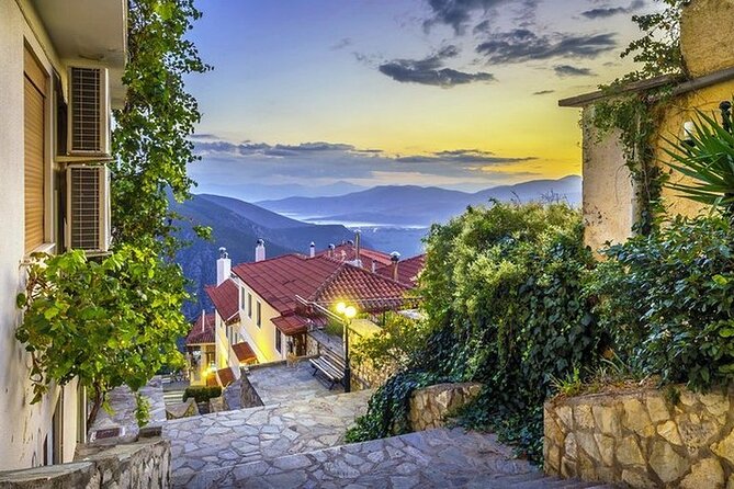 Visit Delphi the famous oracle! Explore the mysteries of the ancient world! - Delphi in a day: how the Athens and Piraeus route actually feels