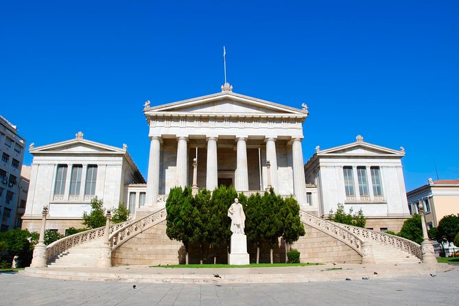 Walk through the history of Athens - Syntagma Square: Parliament Power and the Guard Change