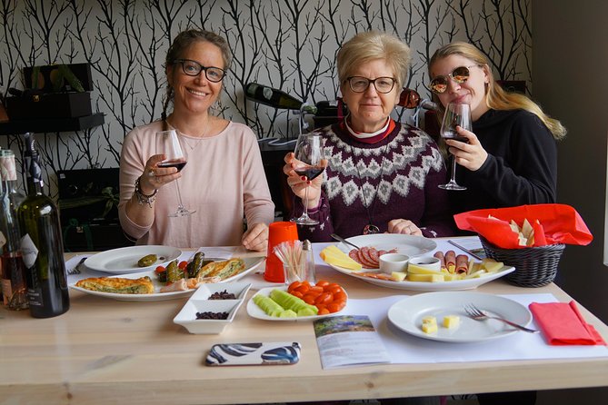 Wine Roads Private Day Tour: Corinth - Ancient Nemea & Wine Tasting - The grape-country drive to Nemea: why it’s more than a transfer